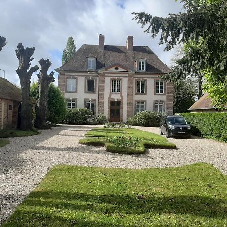 Au Manoir De La Barre Bed & Breakfast Exterior photo