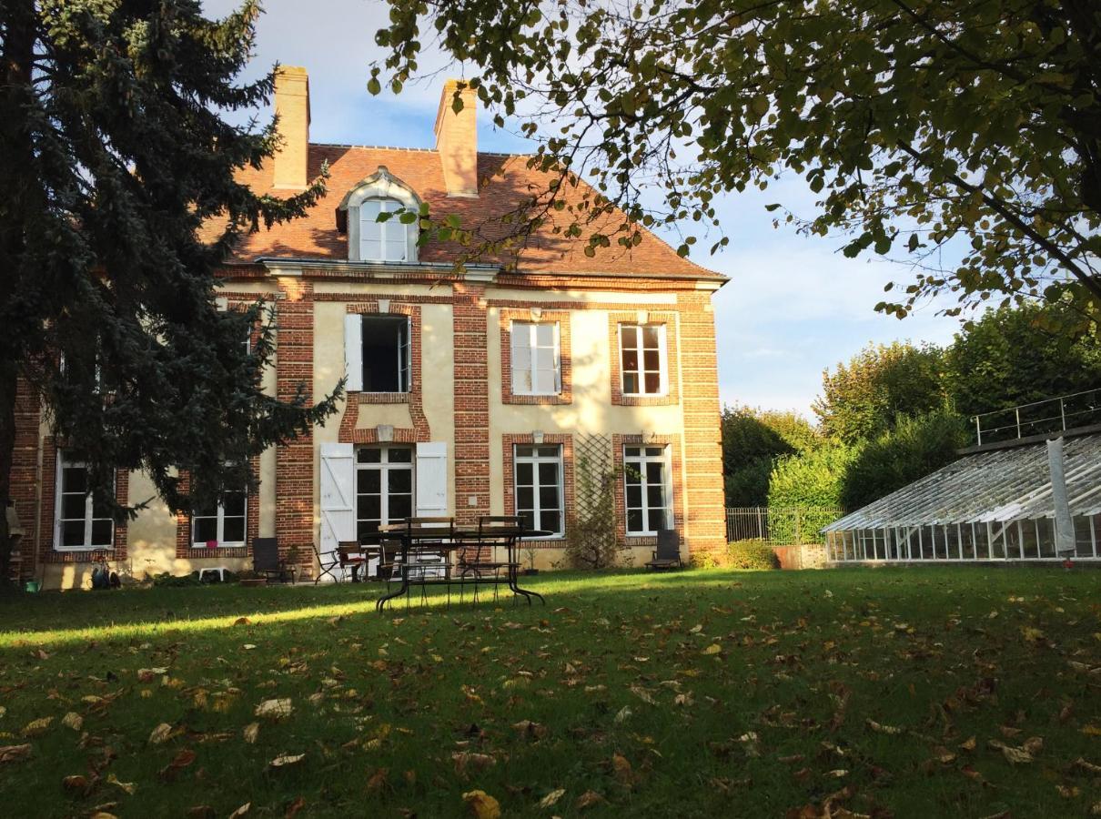 Au Manoir De La Barre Bed & Breakfast Exterior photo