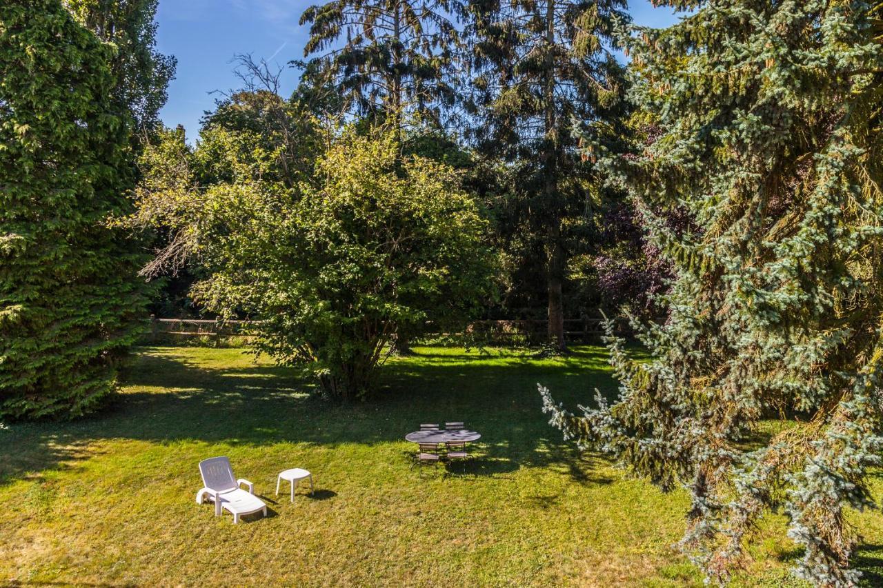 Au Manoir De La Barre Bed & Breakfast Exterior photo