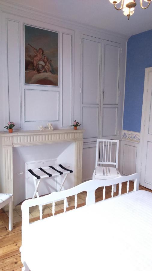 Au Manoir De La Barre Bed & Breakfast Exterior photo