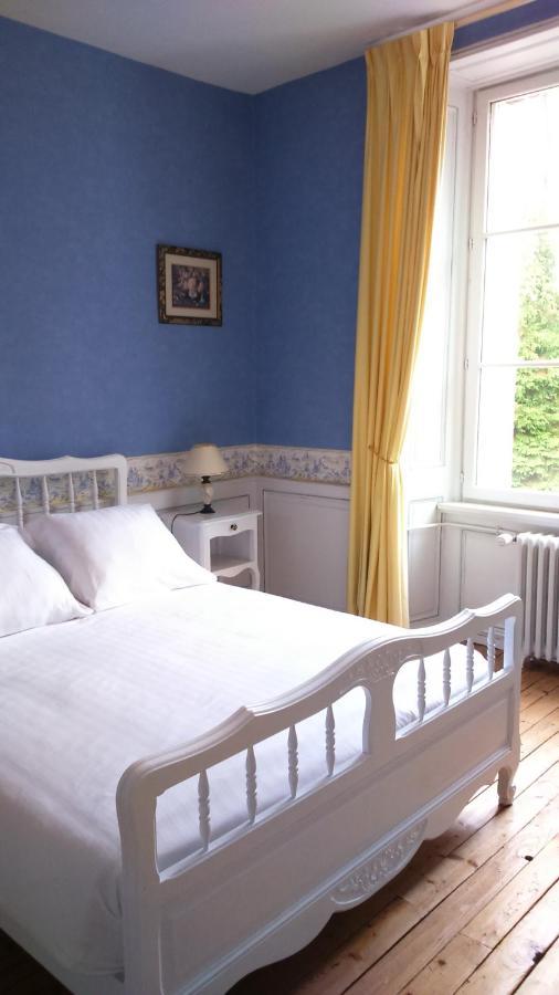 Au Manoir De La Barre Bed & Breakfast Exterior photo