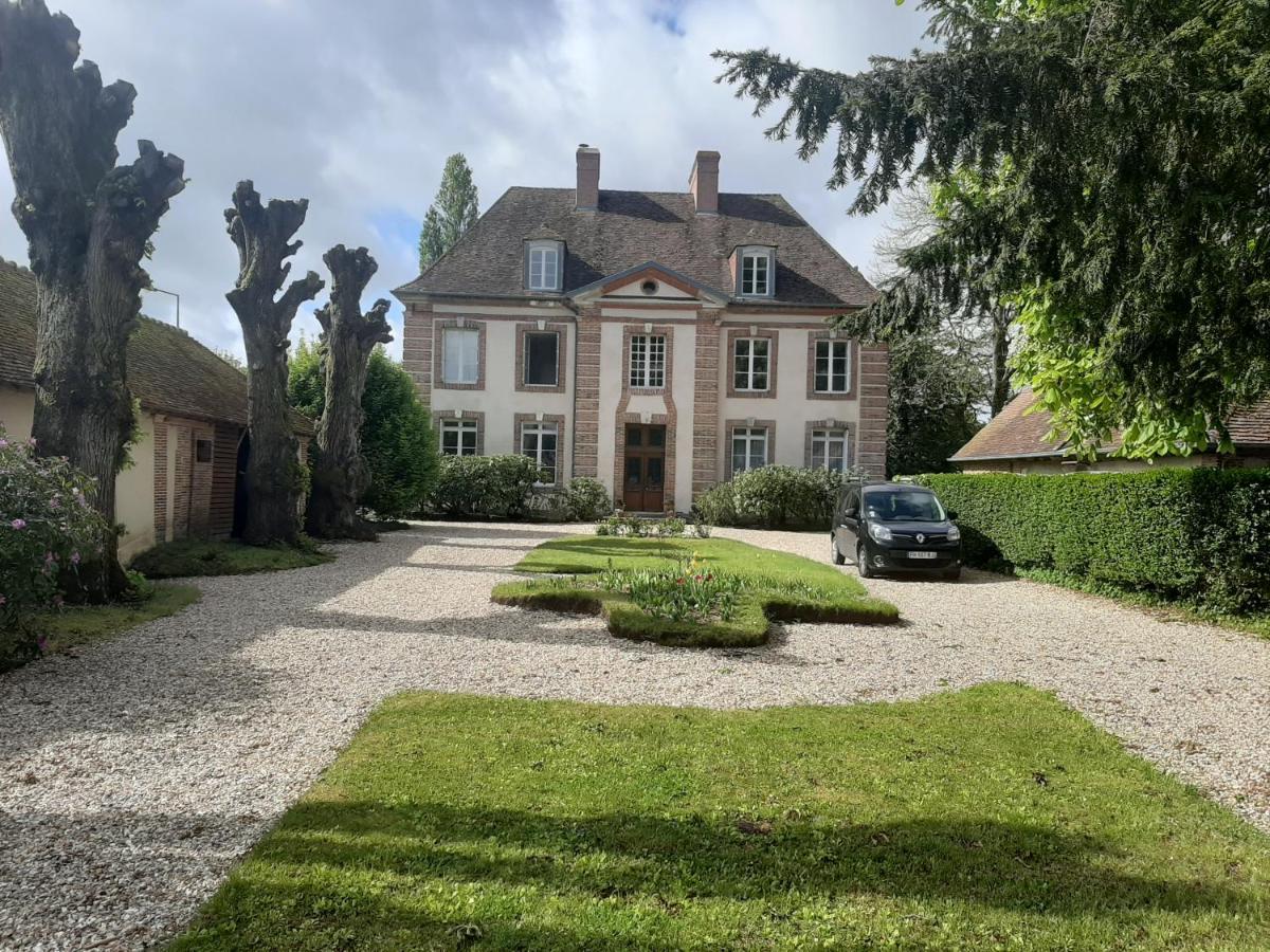 Au Manoir De La Barre Bed & Breakfast Exterior photo