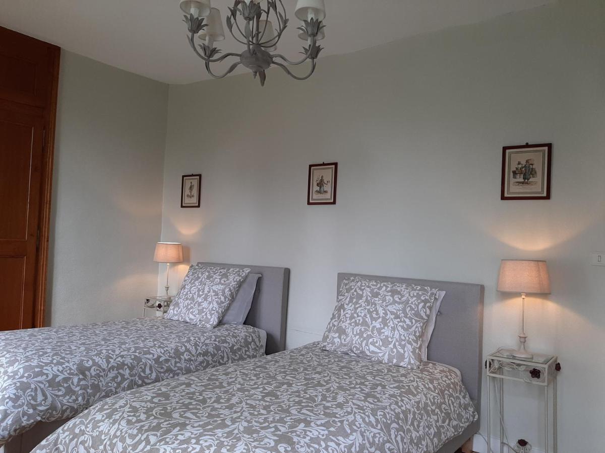 Au Manoir De La Barre Bed & Breakfast Exterior photo